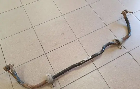 Volkswagen Touran I Front anti-roll bar/sway bar