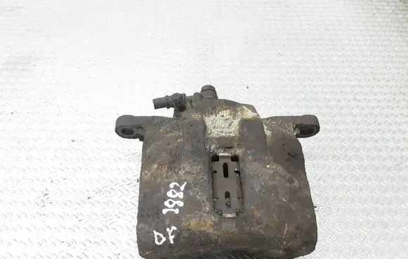 Honda HR-V Front brake caliper
