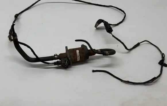 BMW 5 E60 E61 Webasto auxiliary heater fuel pump 9122390