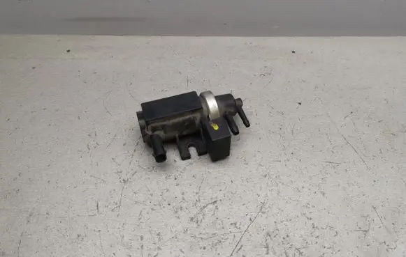 Mercedes-Benz A W169 Turbo solenoid valve A0051535528 70078200
