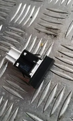 Skoda Octavia Mk2 (1Z) ESP (stability program) switch 1z0927134a