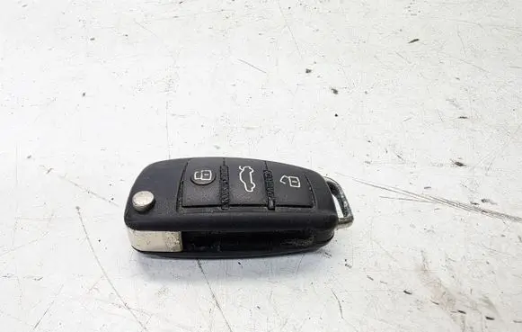 Audi A6 S6 C6 4F Ignition key/card 4F0837220AK16Q7