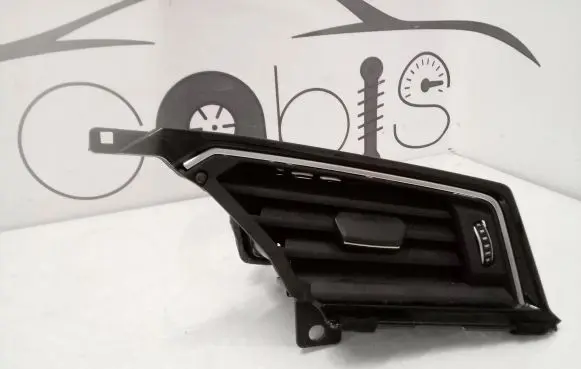 Audi e-tron Dashboard air vent grill cover trim 4KR820902