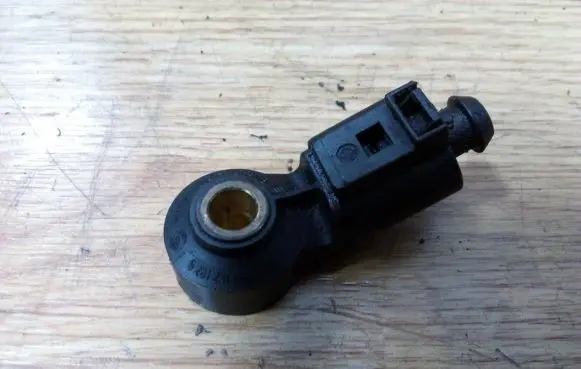 Audi A2 Detonation knock sensor 0261231146