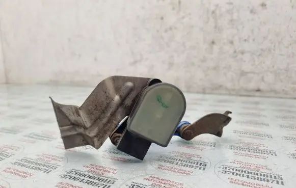 Seat Exeo (3R) Rear air suspension level height sensor 8E0907503