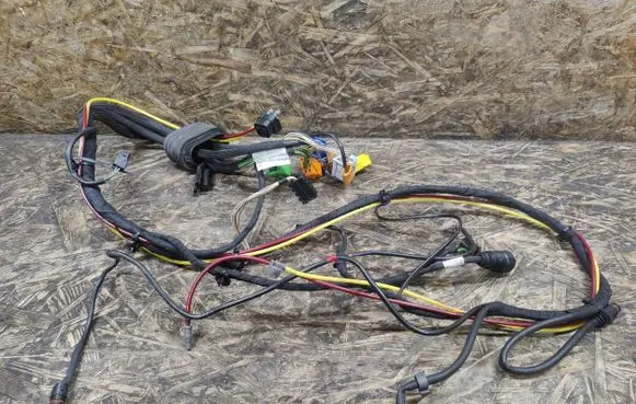 Mercedes-Benz S W140 Front door wiring loom 1404402337