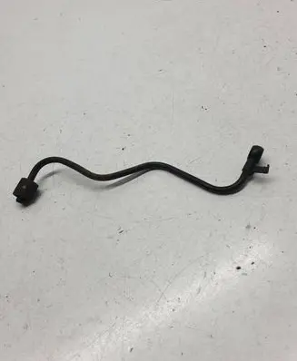 Fuel injector supply line/pipe
