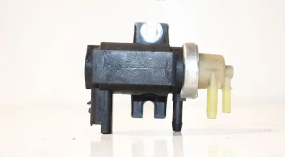 Peugeot 508 RXH Turbo solenoid valve 9672875080