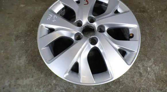R16 alloy rim