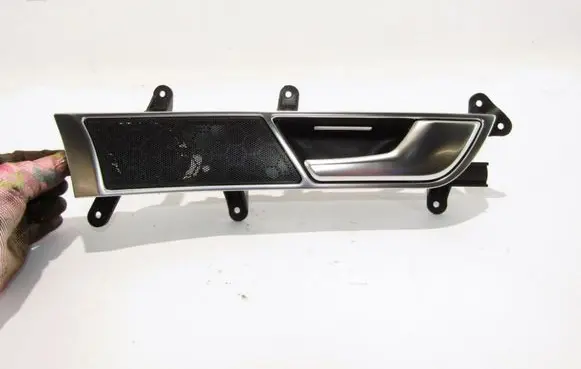 Audi A6 S6 C6 4F Front door interior handle 4F0837020