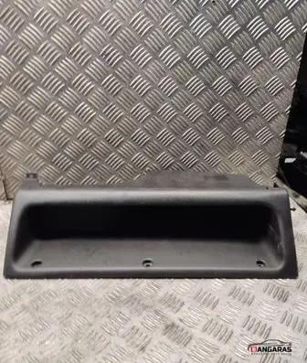Glove box