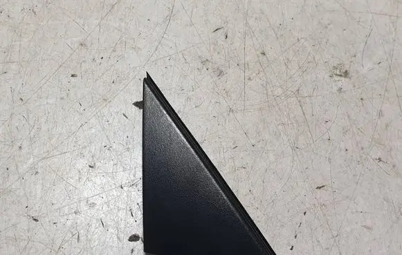 Hyundai Kona I Front door glass trim molding 86190J9000