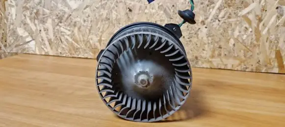 Chrysler 300M Heater fan/blower 4885118ab