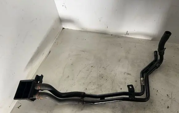 Audi A1 Engine coolant pipe/hose 6R0121070L 11382011 11362011