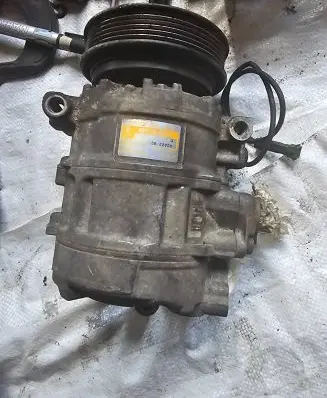 Audi A8 S8 D2 4D Air conditioning (A/C) compressor (pump) 4B0260805B 3B22909 4472208173