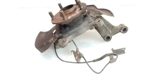 Toyota RAV 4 (XA30) Front wheel hub spindle knuckle