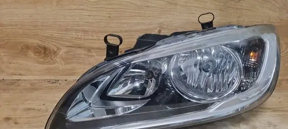 Volvo V60 Headlight/headlamp 31420271