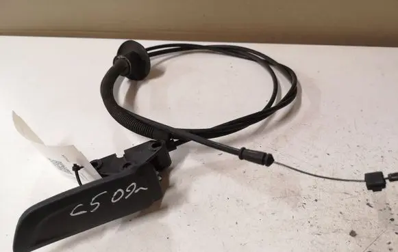 Engine bonnet (hood) release handle