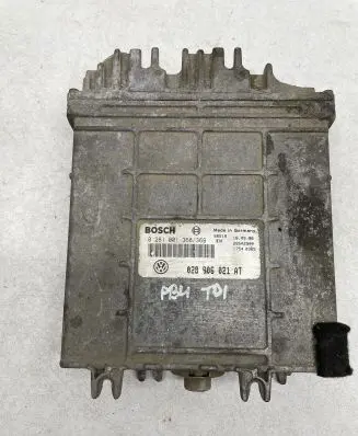 Volkswagen Golf III Engine control unit/module 028906021AT 28SA2900 0281001368