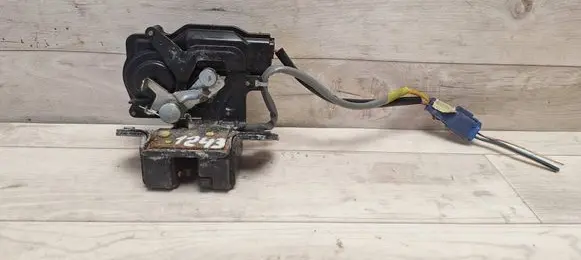 Toyota Corolla Verso AR10 Tailgate/trunk/boot lock/catch/latch 