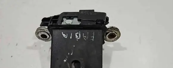 Skoda Fabia Mk2 (5J) Tailgate/trunk/boot lock/catch/latch 5J0827501B