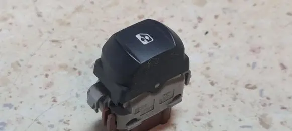 Renault Megane II Electric window control switch 108266A 234416H