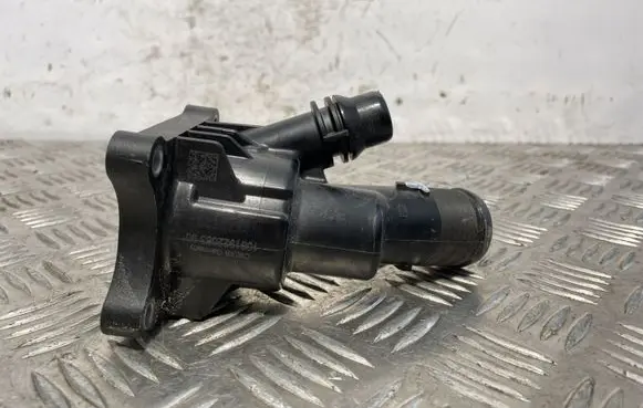 Thermostat/thermostat housing