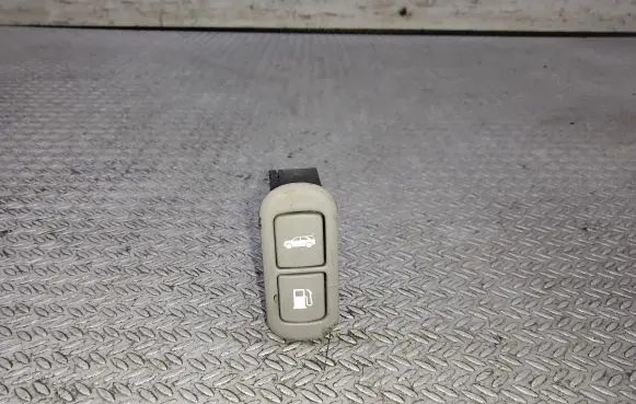 KIA Sorento Fuel tank opening switch 935503E000