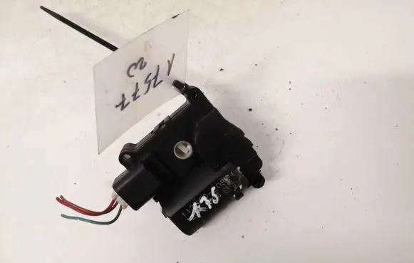 Toyota Corolla Verso AR10 Air flap motor/actuator 1138002051 113800-2051