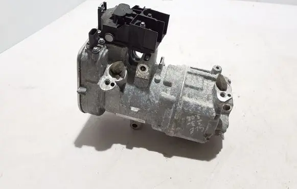 Mercedes-Benz GLE W167 Air conditioning (A/C) compressor (pump) A0008308204