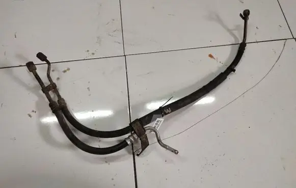 Subaru Legacy Power steering hose/pipe/line 