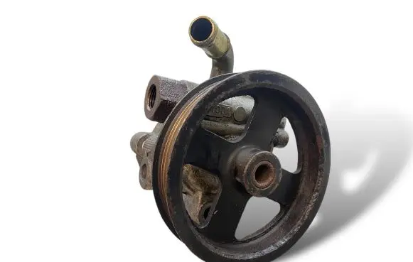 Toyota Corolla Verso E121 Power steering pump