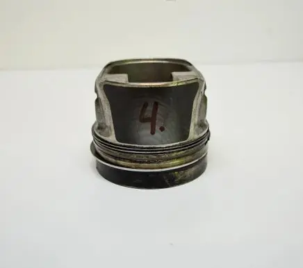 Piston