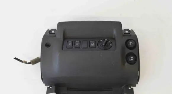 Nissan NP300 A set of switches 68246EB302
