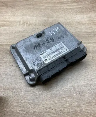 Opel Zafira A Engine control unit/module ECU 09133269 0281010021