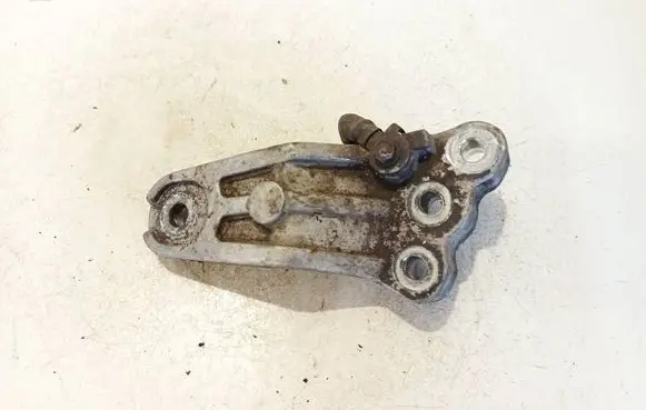 KIA Ceed Engine mounting bracket