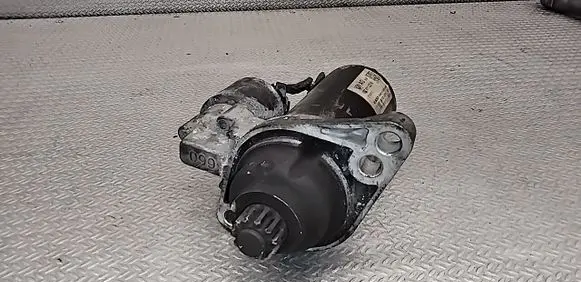 Skoda Octavia Mk2 (1Z) Starter motor 02Z911023N