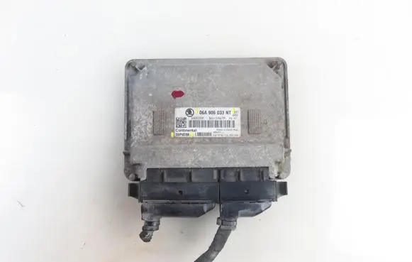 Skoda Octavia Mk2 (1Z) Engine control unit/module 5WP40788 06A906033NT