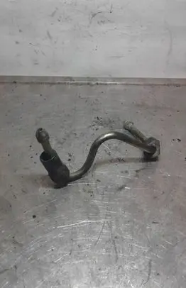 Mazda 6 Fuel injector supply line/pipe 