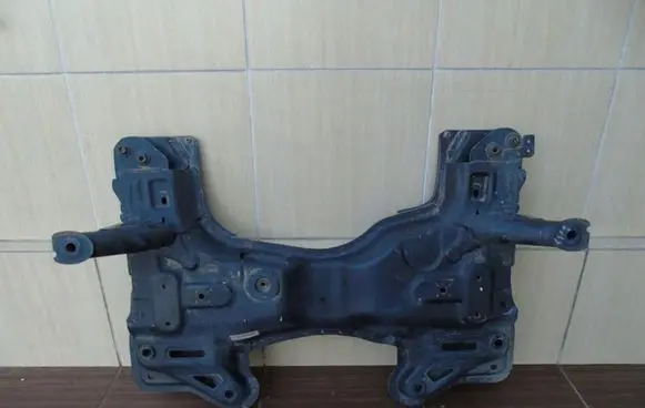 Alfa Romeo Giulietta Front subframe 52645