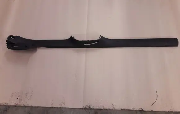 Front sill trim cover