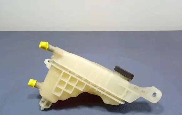Toyota Auris E180 Coolant expansion tank/reservoir 164800D030