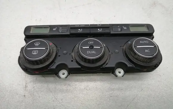 Volkswagen Touran I Climate control unit