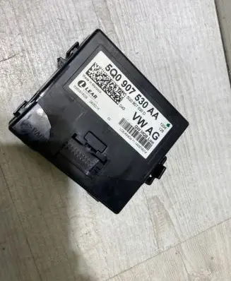 Volkswagen Golf VII Gateway control module 5Q0907530AA