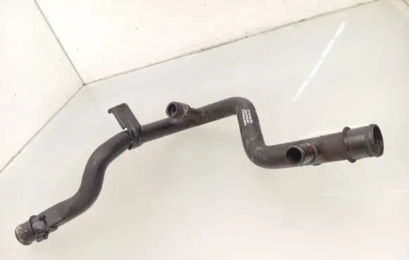 Opel Vectra C Engine coolant pipe/hose 9202090