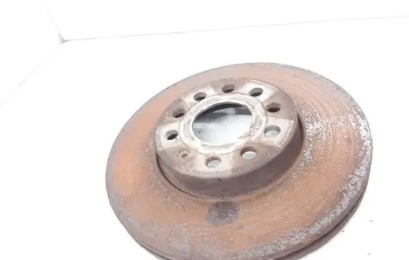 Volkswagen Golf VII Front brake disc