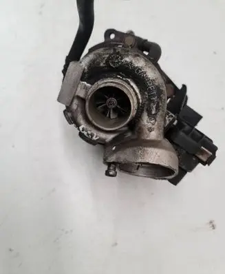 BMW 5 E60 E61 Turbo 7794020F GT1752V 00936F