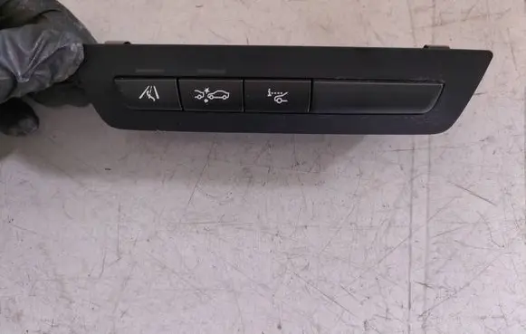 BMW 5 F10 F11 Other switches/knobs/shifts 9220047
