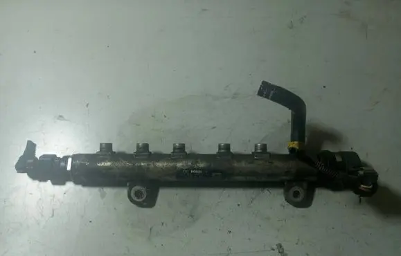 Opel Zafira B Fuel main line pipe 55200266 0445214056 056411L3