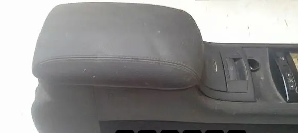 Citroen C6 Armrest 9651413477
